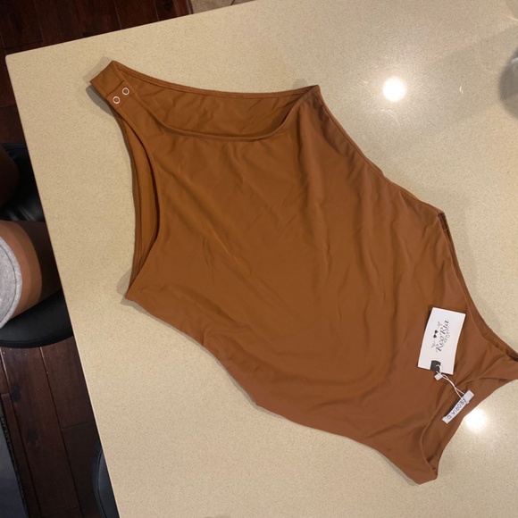 Bodysuit - Picture 2 of 3